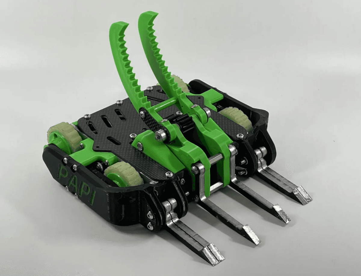 Papi LEGO combat robot